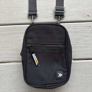 Thread Wallets Crossbody Shoulder Bag - Black